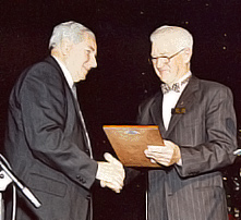 Graeme Cochran receives Ern Manea Medal